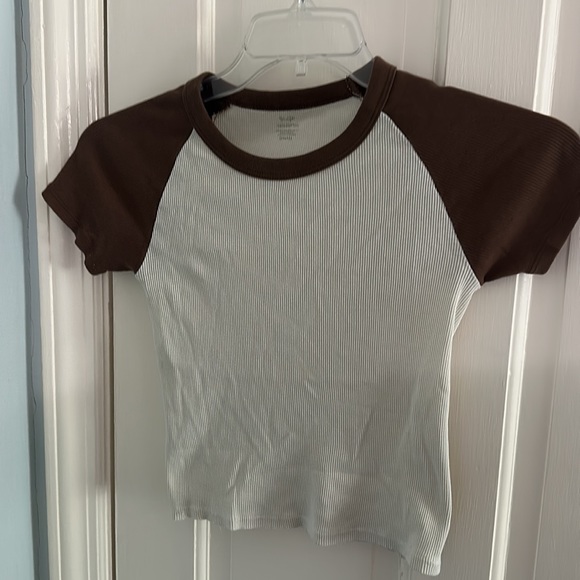 Brandy Melville J. Galt creme and brown shirt - Picture 3 of 4